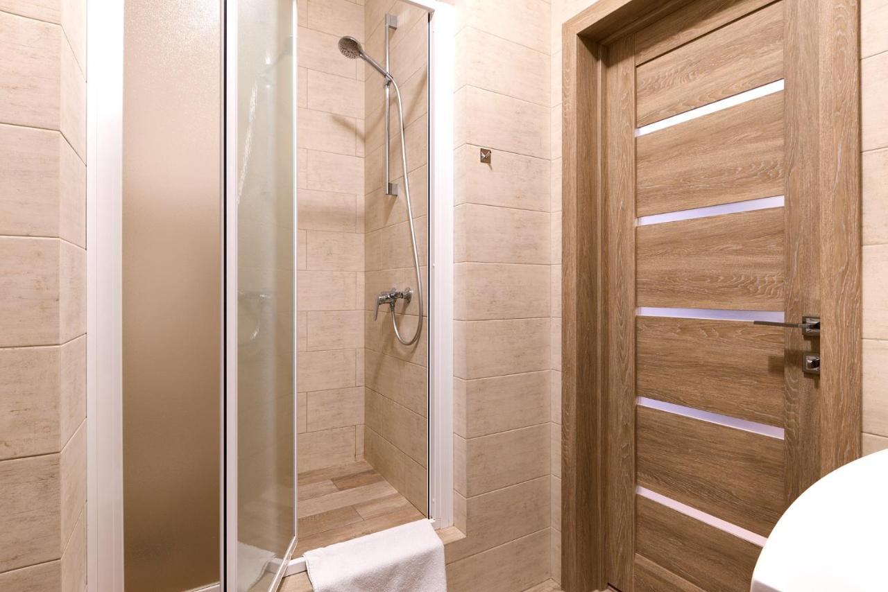 Затишна Квартира У Центрі Міста Elisium3 Kiev Buitenkant foto