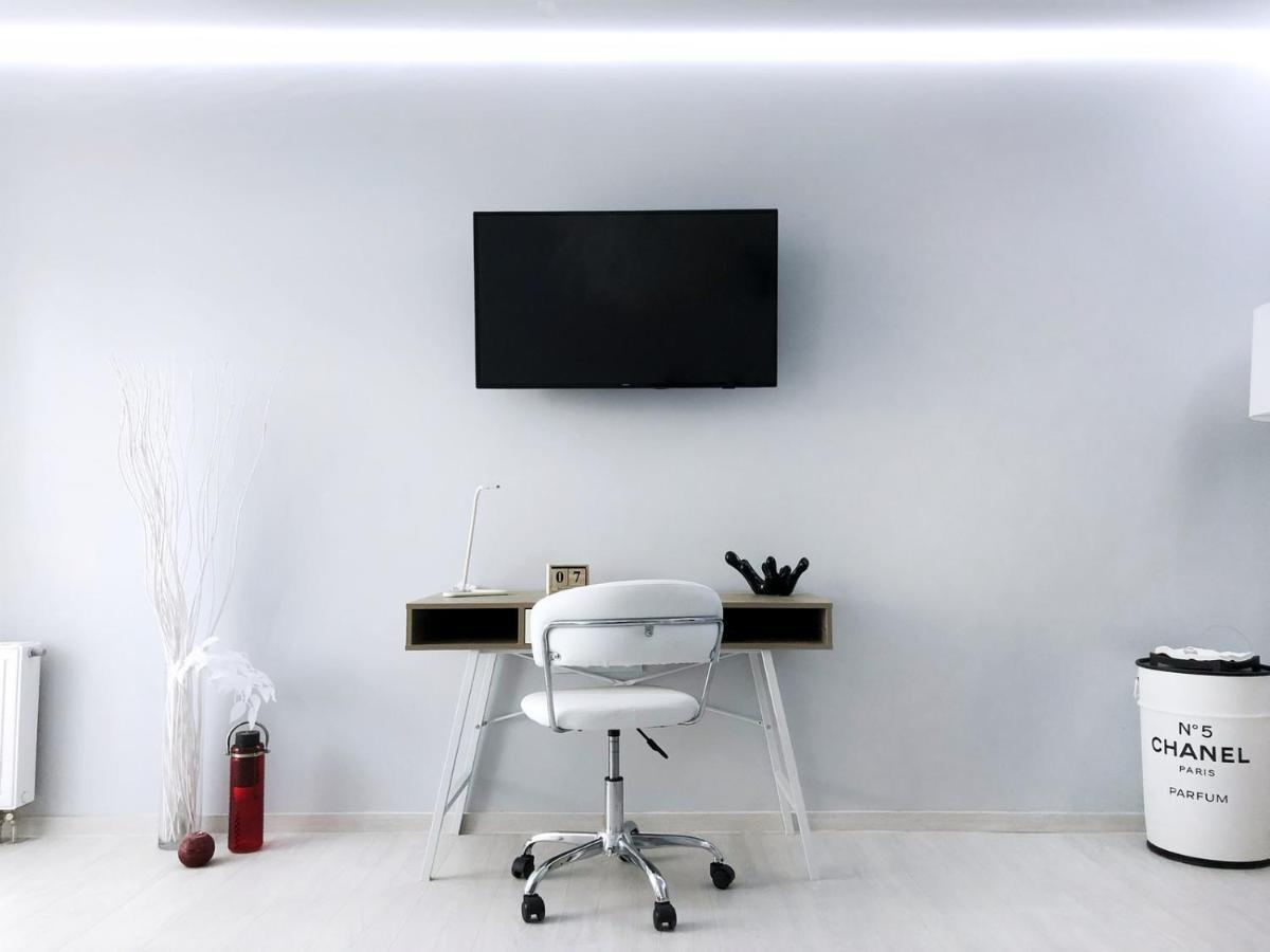 Затишна Квартира У Центрі Міста Elisium3 Kiev Buitenkant foto